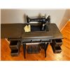 Image 2 : Singer Sewing Machine