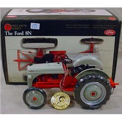 ERTL FORD 8N TRACTOR IN ORIGINAL BOX