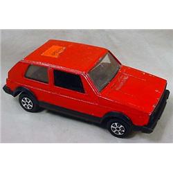 VINTAGE TOOTSIE TOY CAR