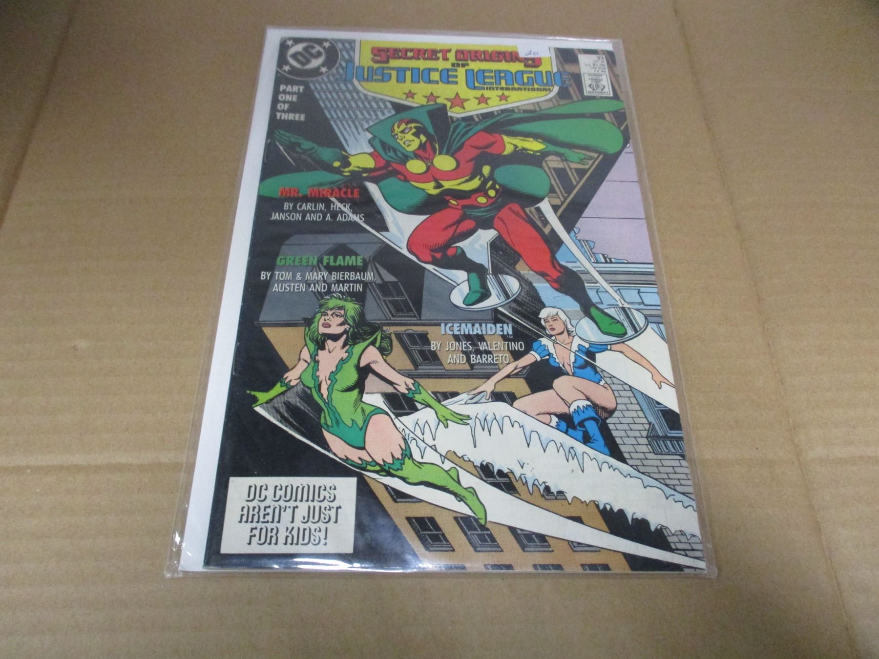 COLLECTIBLE: DC COMICS SECRET ORIGINS 