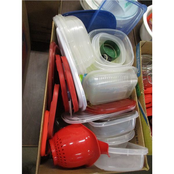 BOX C/W PLASTICWARE