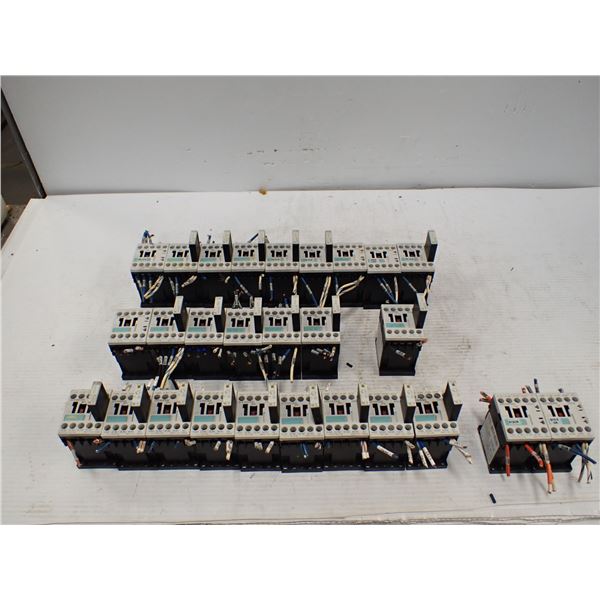 Lot of (27) Siemens Contactors (See Pics)