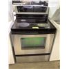 Image 1 : WHIRLPOOL GLASS TOP 4 BURNER 1 WARMER STOVE