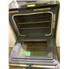 Image 2 : WHIRLPOOL GLASS TOP 4 BURNER 1 WARMER STOVE