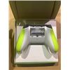 Image 2 : XBOX ELECTRIC VOLT WIRELESS CONTROLLER (MISSING BATTERY PLATE)
