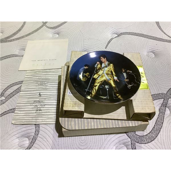 ELVIS PRESLEY LOOKING AT A LEGEND PLATE 3 "THE MEMPHIS FLASH" LIMITED EDITION COLLECTIBLE PLATE