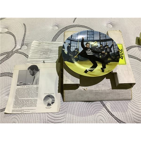 ELVIS PRESLEY LOOKING AT A LEGEND PLATE 2 "JAILHOUSE ROCK" LIMITED EDITION COLLECTIBLE PLATE WITH