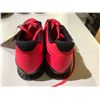 Image 2 : PAIR OF NIKE SHOES SIZE 13