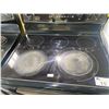 Image 2 : FRIGIDAIRE GALLERY SERIES GLASS TOP 4 BURNER 1 WARMER STOVE WITH CONVECTION OVEN (REQUIRES CLEANING)