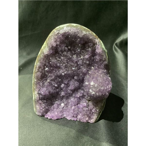 AMETHYST GEODE URUGUAY APPROX 6X5X3-1/2" RETAIL $2698.51