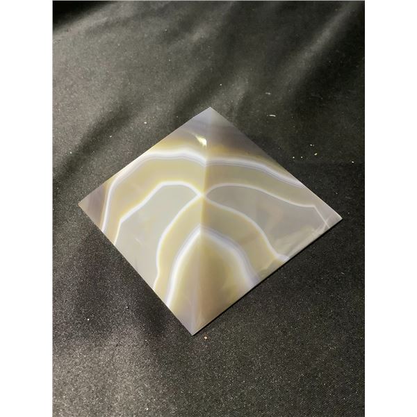 AGATE PYRAMID APPROX 2X3-1/2X3-1/2" RETAIL $1289.98