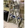 Image 2 : KELLER PORTABLE LADDER