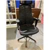 Image 1 : ROLLING MESH-BACK OFFICE CHAIR