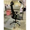 Image 2 : ROLLING MESH-BACK OFFICE CHAIR