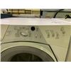 Image 2 : WHIRLPOOL DUET SPORT HT FRONT LOAD WASHER