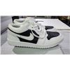 Image 2 : NIKE AIR JORDAN 1 "PANDA" SHOES SIZE 12