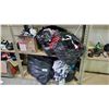 Image 1 : 2 SHELVES OF ASSORTED CLOTHING, HANGERS & TOWELS