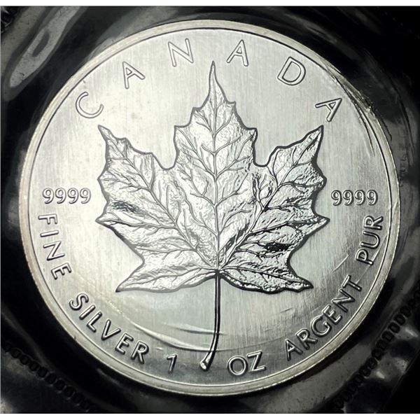 1989 Canada $5 Maple Leaf 1 ozt .9999 Silver