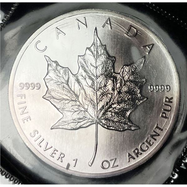 1989 Canada $5 Maple Leaf 1 ozt .9999 Silver