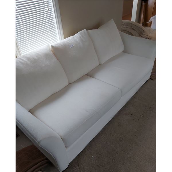 Couch With Two Throw Blankets