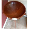 Image 2 : Wooden Bowl on Stand
