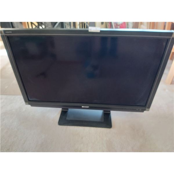 Sharp Aquos LCD TV - LC-46SE94U