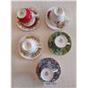 Image 2 : 5 Teacups & Saucers
