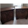 Image 1 : Matching Wood Night Stands