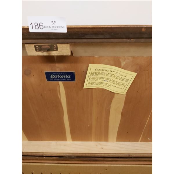 Cedar Chest (Tennessee Red Cedar) With Drawer