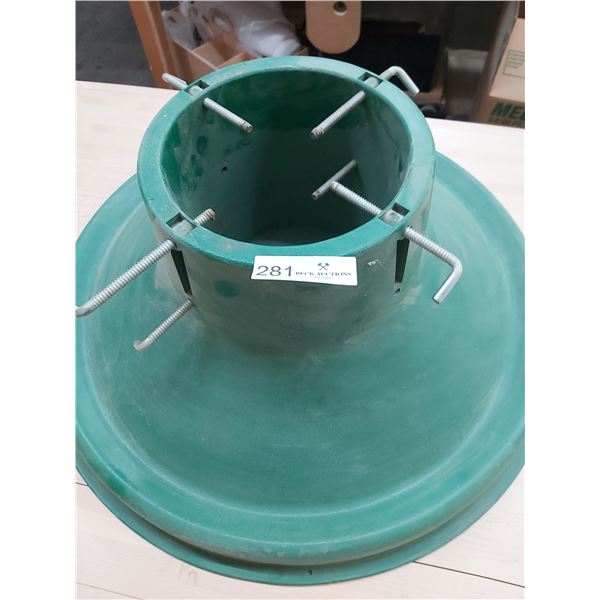 Christmas Tree Stand & Wreath