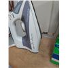 Image 3 : Bissell Steamer With Swiffer Mop & Ironing board