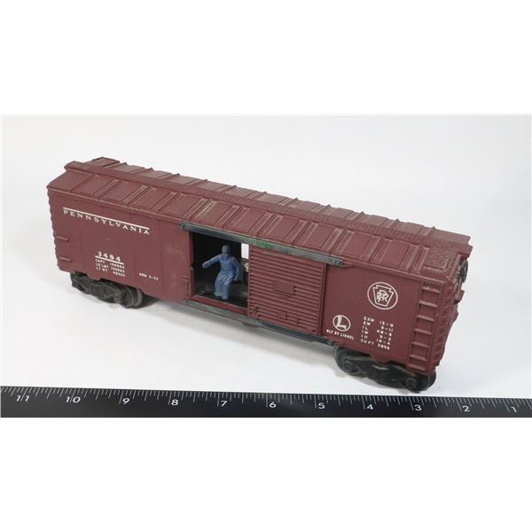 LIONEL OPERATING BOXCAR WITH MAN PENNSYLVANIA