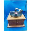 Image 2 : ANTIQUE PHONOGRAPH