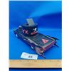 Image 2 : 1:18 SCALE DIE CAST CAR