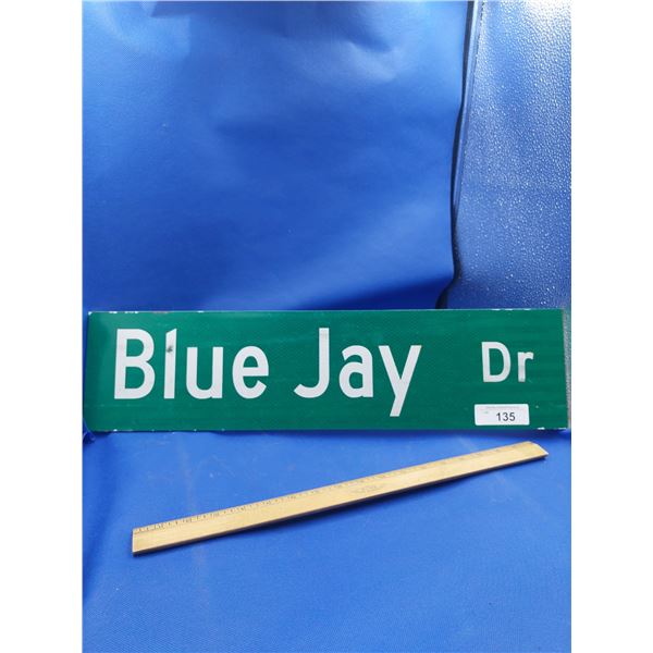 BLUE JAY DR STREET SIGN