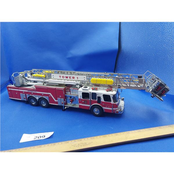 AWESOME FRANKLIN MINT FIRETRUCK