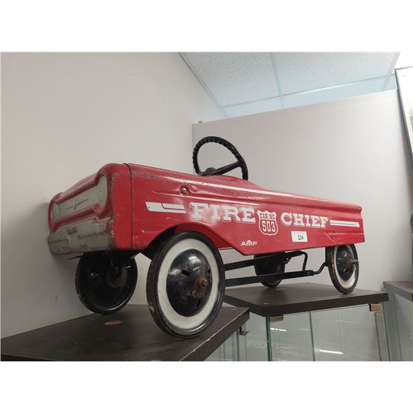 VINTAGE FIRE CHIEF PEDAL CAR