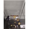 Image 1 : VINTAGE MILITARY MEDALS AND PINS