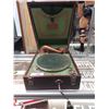 Image 1 : BEAUTIFUL OLD HAND CRANK PHONOGRAPH