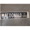 Image 2 : DOUBLE SIDED STREET SIGN