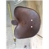 Image 2 : Antique Tractor Seat
