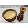 Image 2 : Large pottery planter & wooden decorative vase