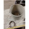 Image 2 : 5 Gallon Imperial Crock and 4 Horse Shoes