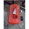 Image 2 : 5 Gal boat gas jug