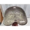 Image 2 : Tin Tractor Seat on Cast Iron Base - Chair 24"Hx16"16"Dx18.5"W