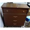 Image 1 : 4 drawer dresser 17.5 D 34 W 39 H