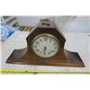 Image 1 : vintage clock with key