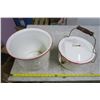 Image 1 : 2 chamber pots