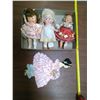 Image 1 : 4 dolls