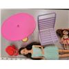 Image 4 : Barbie & accessories
